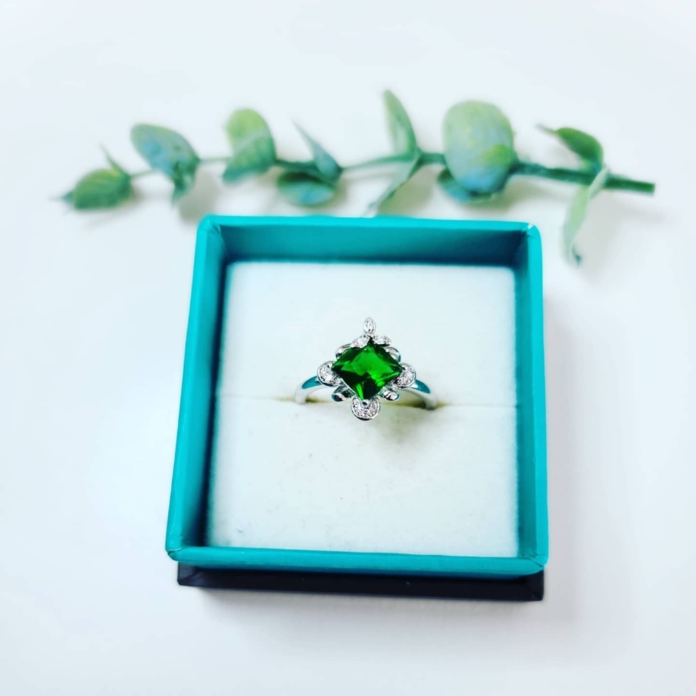 Emerald Zirconia silver plated ring/ size 7.5